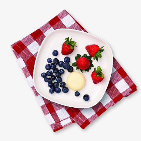 RED, WHITE, AND BLUEBERRY SNACK - Babybel - UK